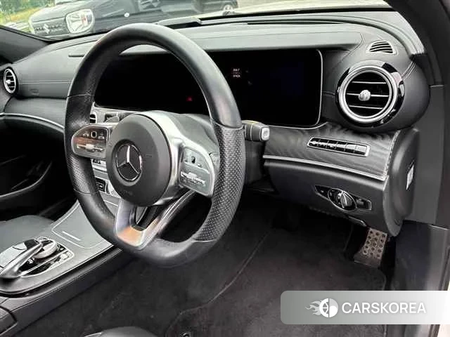 Mercedes-Benz E-Class 2019 из Японии, фото 3