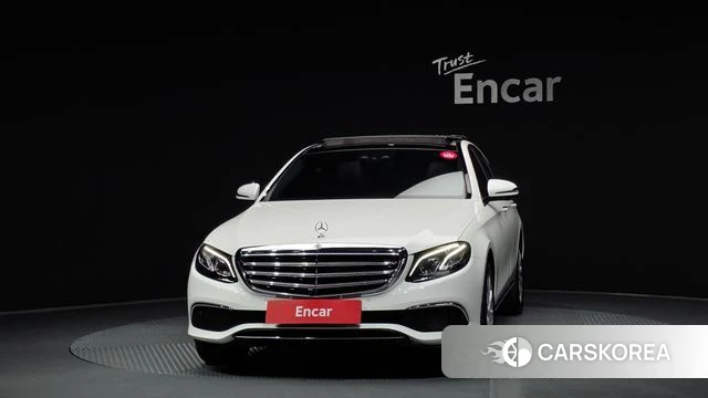 Mercedes-Benz E-Class W213 id 4269126 из Кореи 23