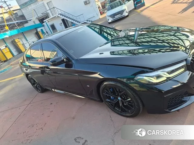 BMW 5 Series (G30) id 3399097 из Кореи 7