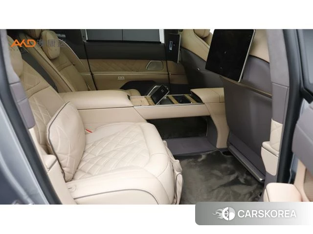 Weilai ET9 2025 Серебристо-серый из Китая, фото 3