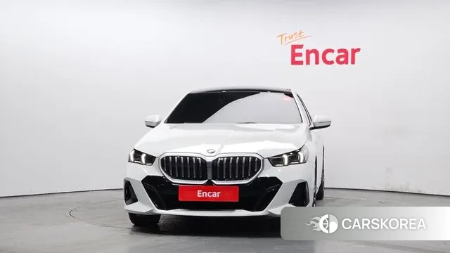 BMW 5 Series (G60) id 3596432 из Кореи 13