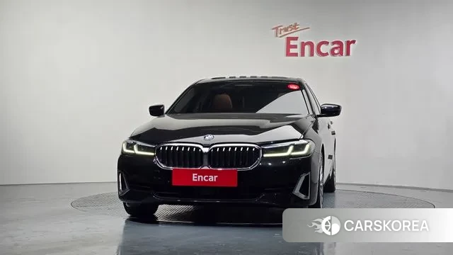 BMW 5 Series (G30) id 3452829 из Кореи 13