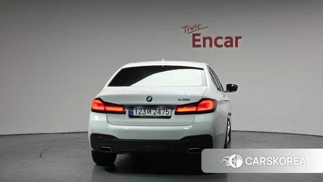 BMW 5 Series (G30) id 3826938 из Кореи 13