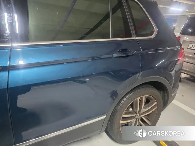 Volkswagen Tiguan second Generation 2023 Синий из Кореи, фото 3