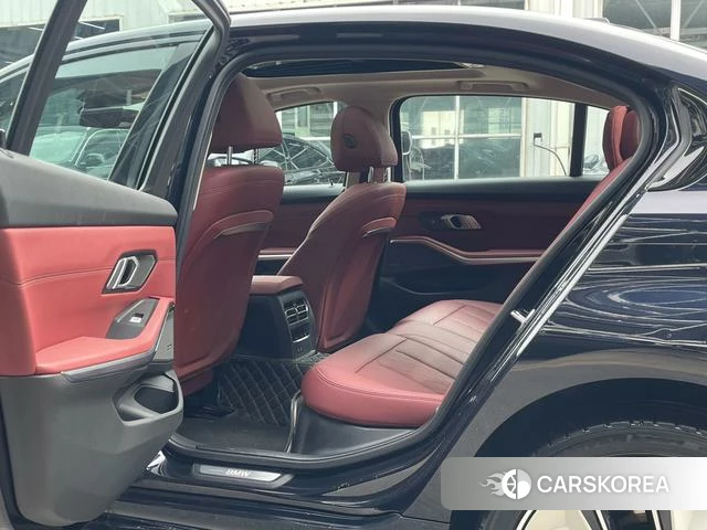 BMW i3 2023 Черный из Китая, фото 3