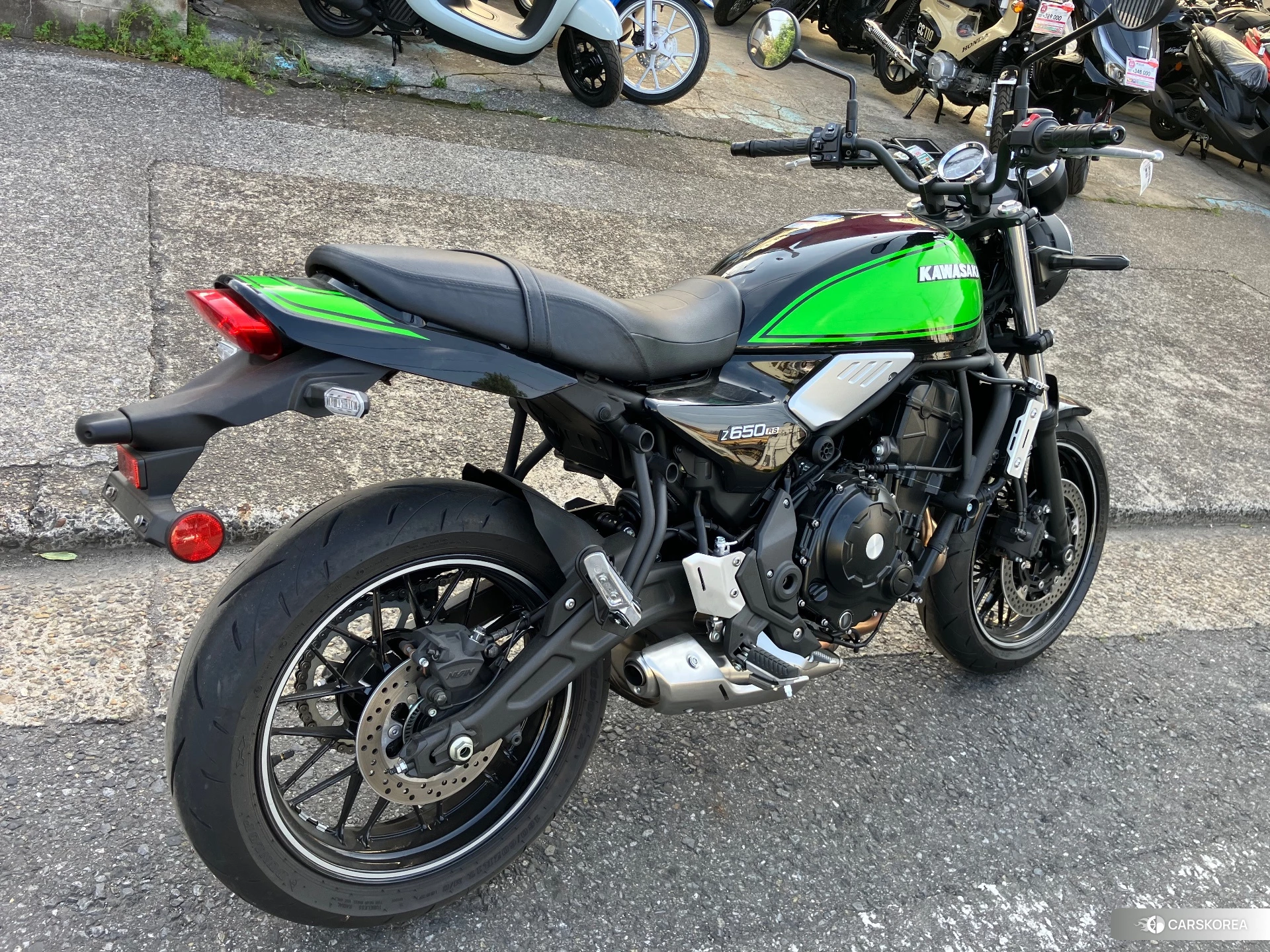Kawasaki Z650RS 2025 из Японии, фото 2