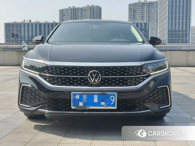 Volkswagen Passat 2022 Черный из Китая, фото 5