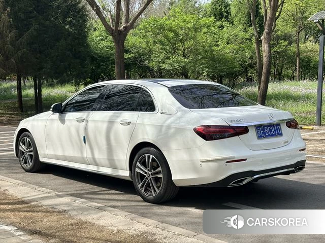 Mercedes-Benz E-class 2023 Белый из Китая, фото 5