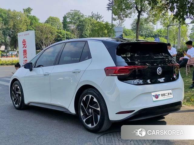 Volkswagen ID.3 2024 Белый из Китая, фото 3