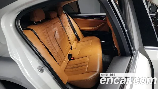 BMW 5 Series (G30) id 2699902 из Кореи 13