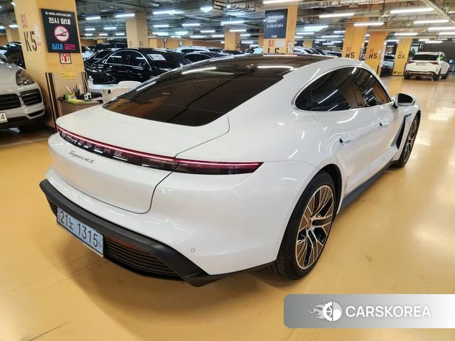 Porsche Taycan id 4383273 из Кореи 13