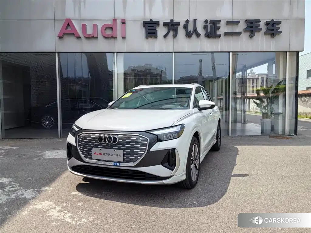 Audi Q4 e-tron 2026 Белый из Китая, фото 3