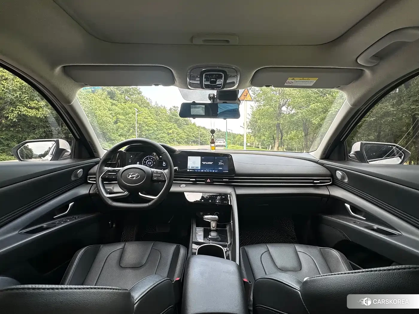 Hyundai Elantra 2023 Белый из Китая, фото 3