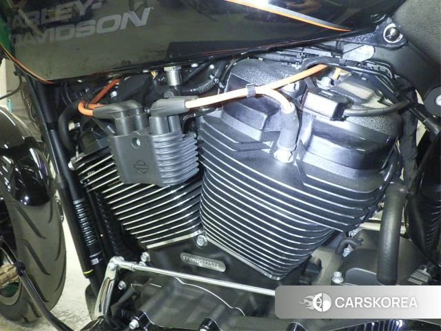 Engine photo
