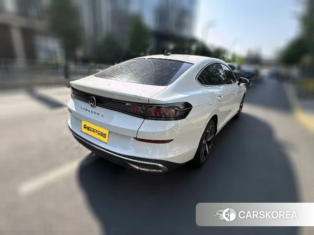 Volkswagen Lingdu 2025 Белый из Китая, фото 3