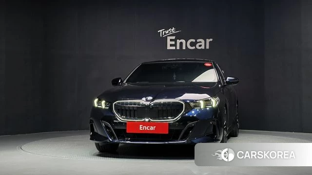 BMW 5 Series (G60) id 4664759 из Кореи 23