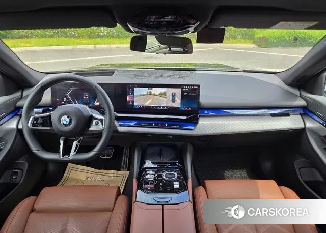 BMW 5 Series (G60) 2024 Серый из Кореи, фото 3