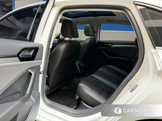Volkswagen Sagitar 2021 Белый из Китая, фото 3