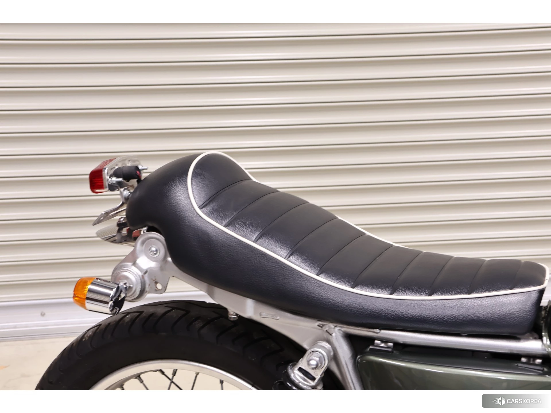 Проданный Yamaha SR 400 id 4379861 из Японии, фото 8