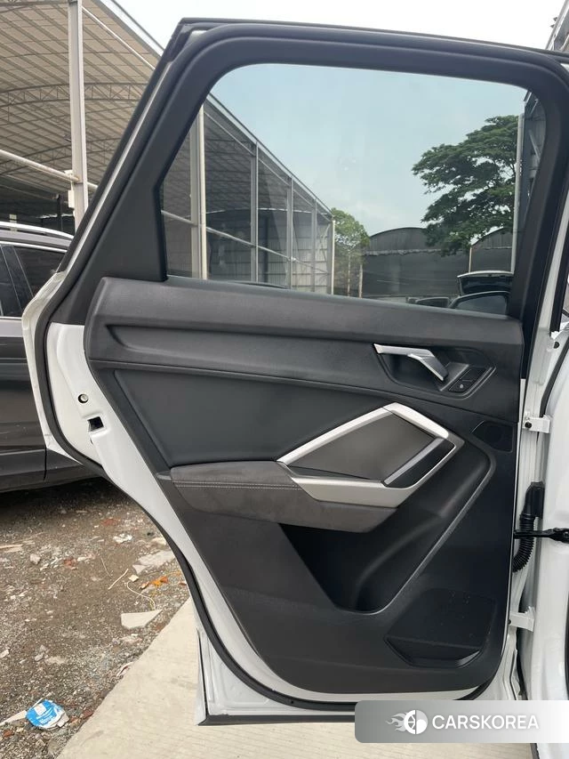 Audi Q3 id 4261823 из Китая 21