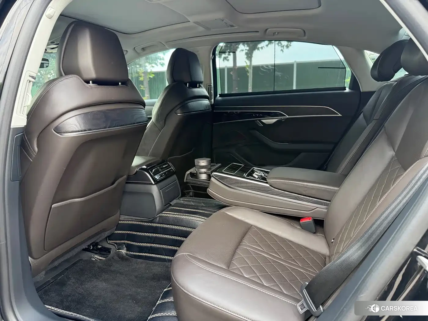 Audi A8 2021 Черный из Китая, фото 3