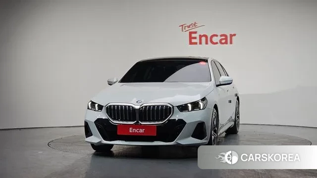 BMW 5 Series (G60) id 3477399 из Кореи 14