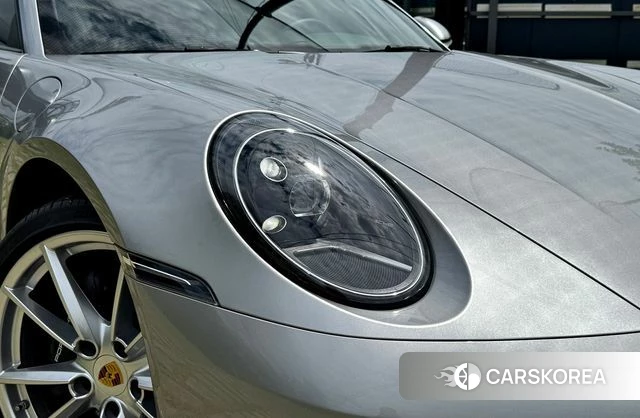 Porsche 911(992) id 4383102 из Кореи 11
