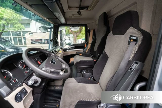 Mercedes-Benz Unimok U5000 SUV id 4239454 из Китая 23