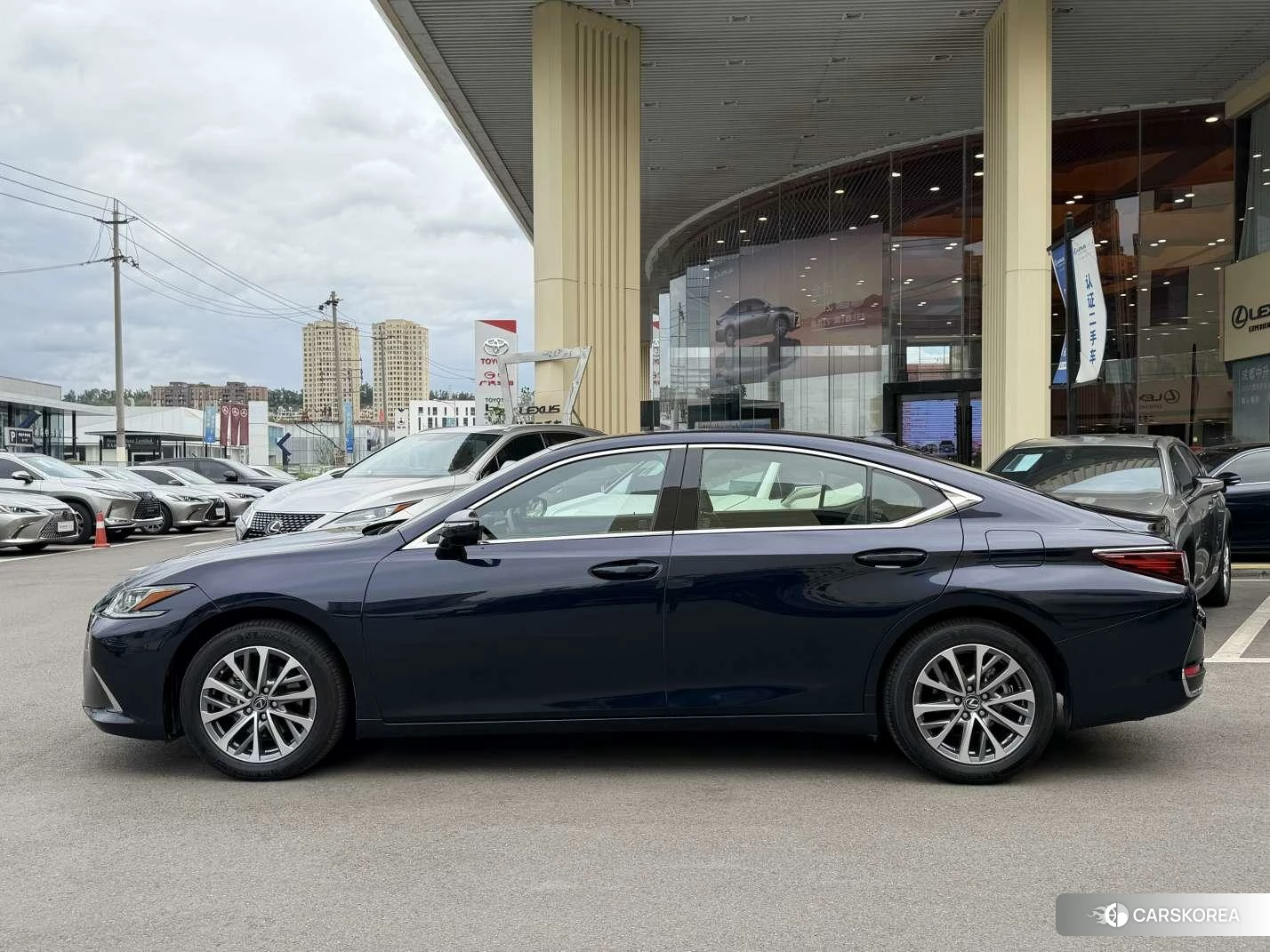 Lexus ES 2022 Синий из Китая, фото 3