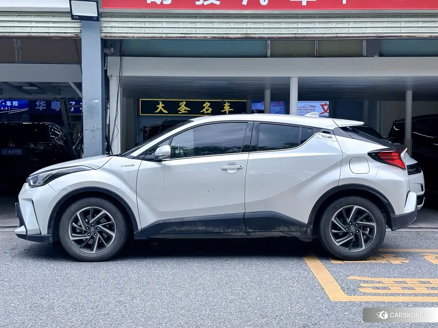 Toyota C-HR id 4547579 из Китая 11