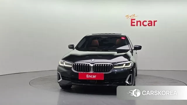 BMW 5 Series (G30) id 3717373 из Кореи 13