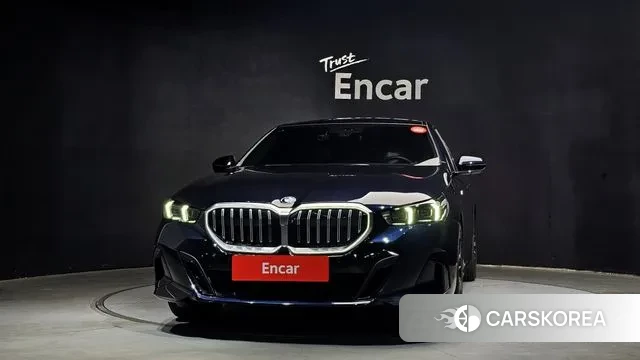 BMW 5 Series (G60) id 3751077 из Кореи 13