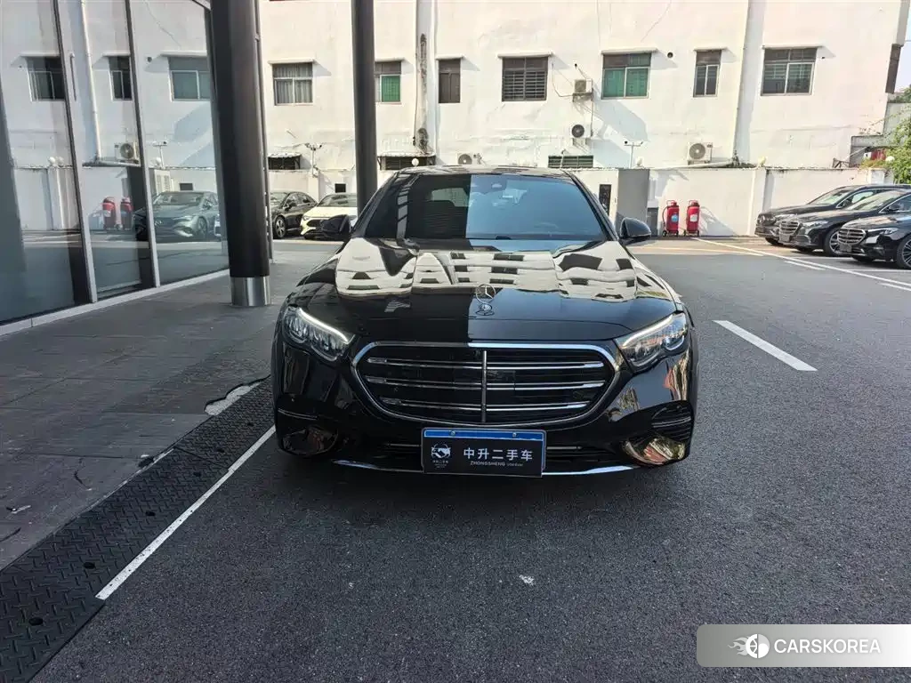 Mercedes-Benz E-Class 2026 Черный из Китая, фото 5