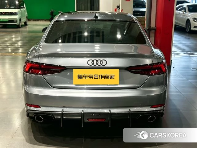 Audi A5 2019 Темно-серый из Китая, фото 3