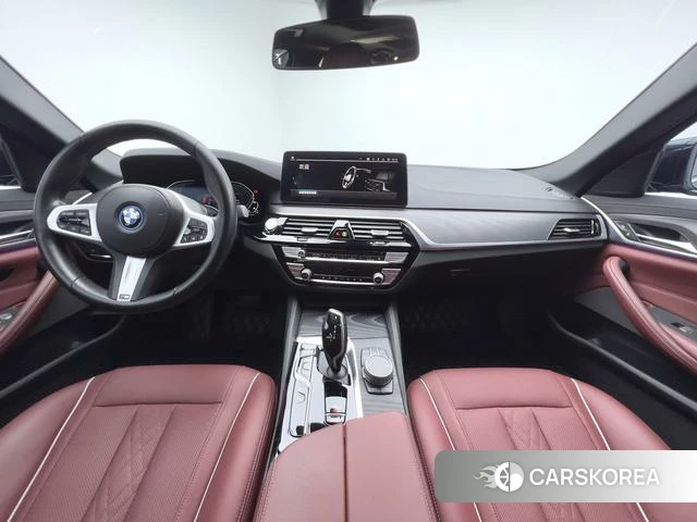 BMW 5 series PHEV id 4261668 из Китая 13