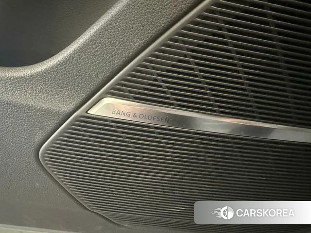 Audi Q7 id 4208611 из Китая 10