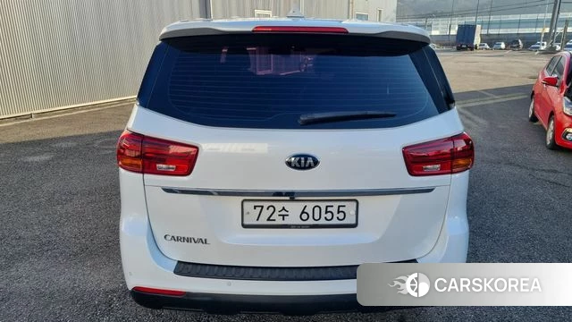 Kia The New Carnival id 4430067 из Кореи 8