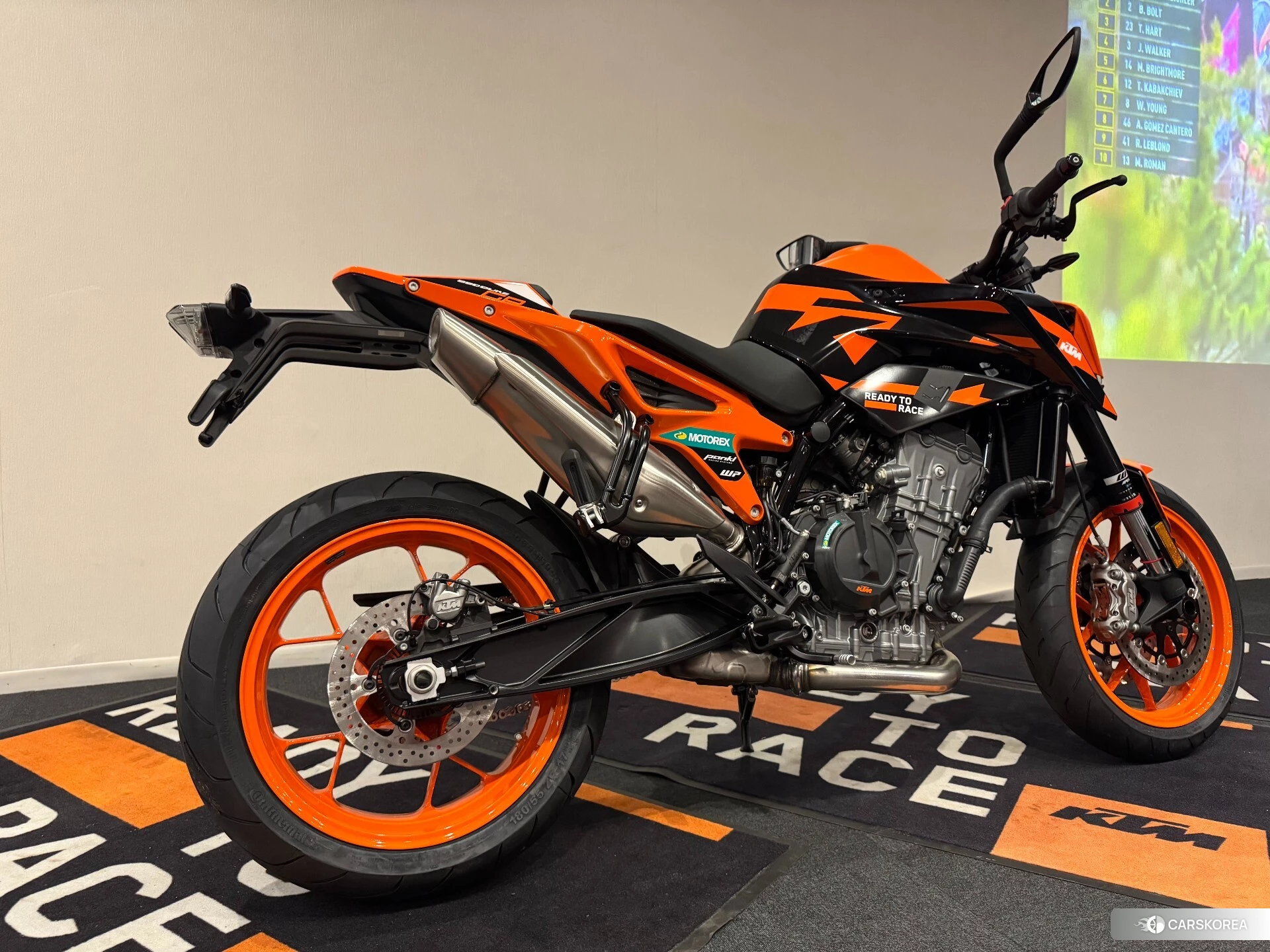 KTM 890 DUKE GP 2023 из Японии