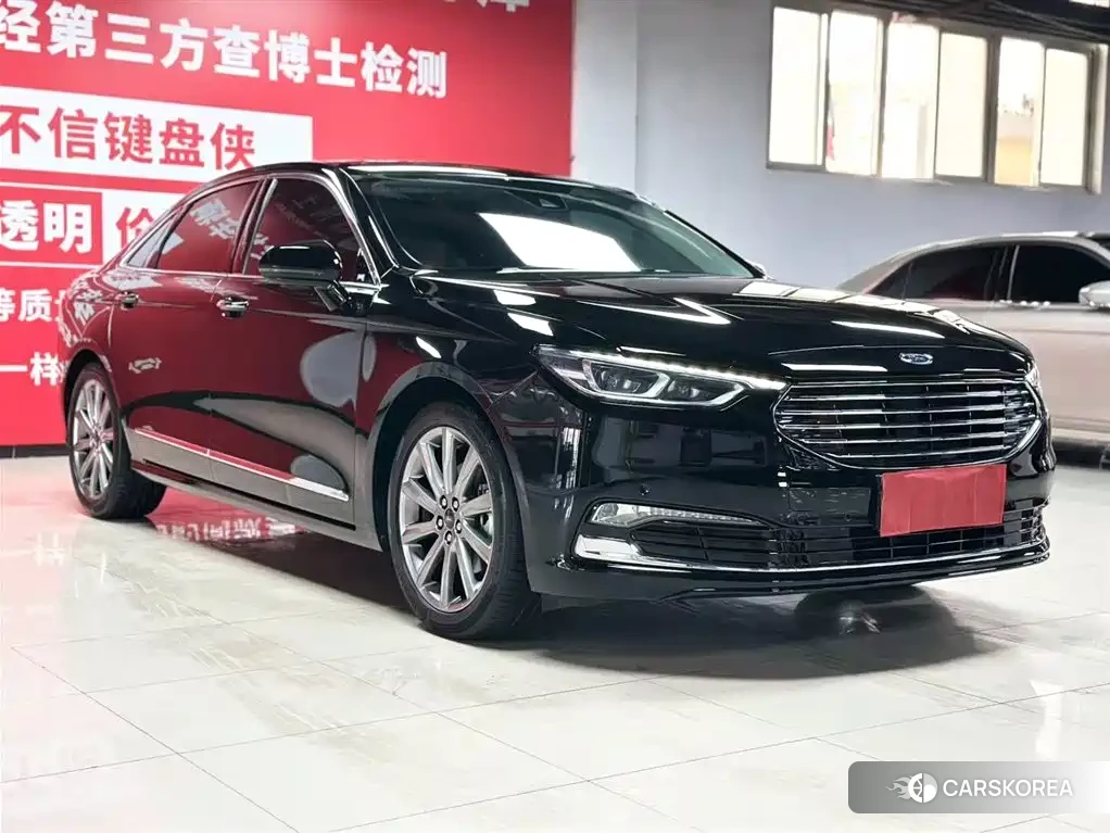 Ford Taurus 2022 Черный из Китая, фото 3
