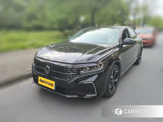 Volkswagen Passat 2024 Черный из Китая, фото 3