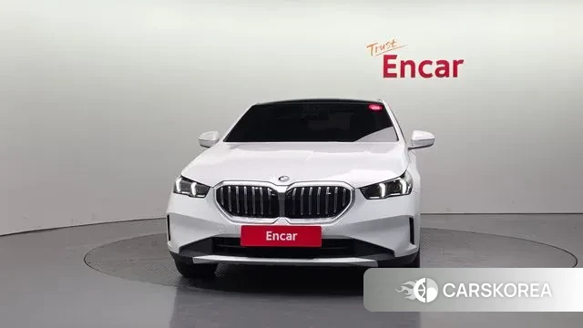 BMW 5 Series (G60) id 3457052 из Кореи 13