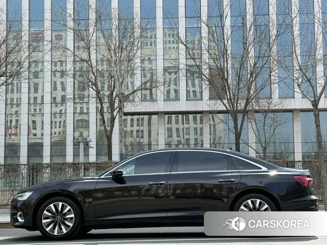 Audi A6L id 4259364 из Китая 19