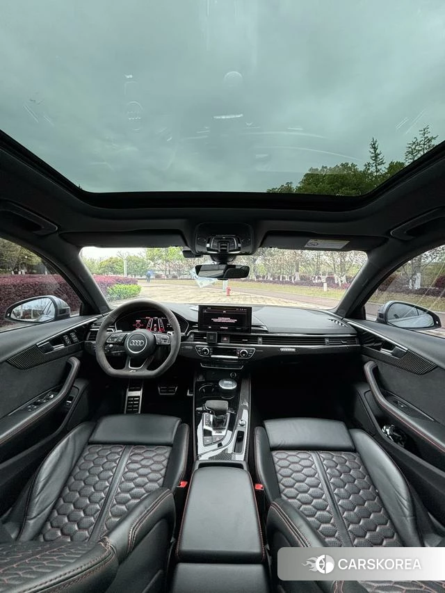 Audi RS 4 id 4259474 из Китая 8