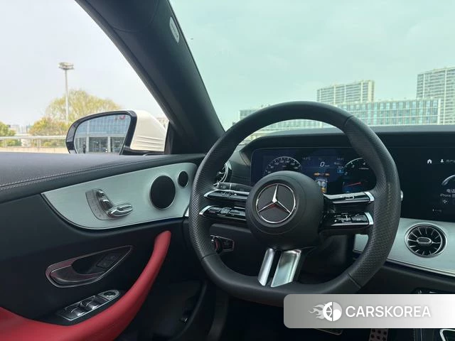 Mercedes-Benz E-class (imported) 2023 Белый из Китая, фото 6