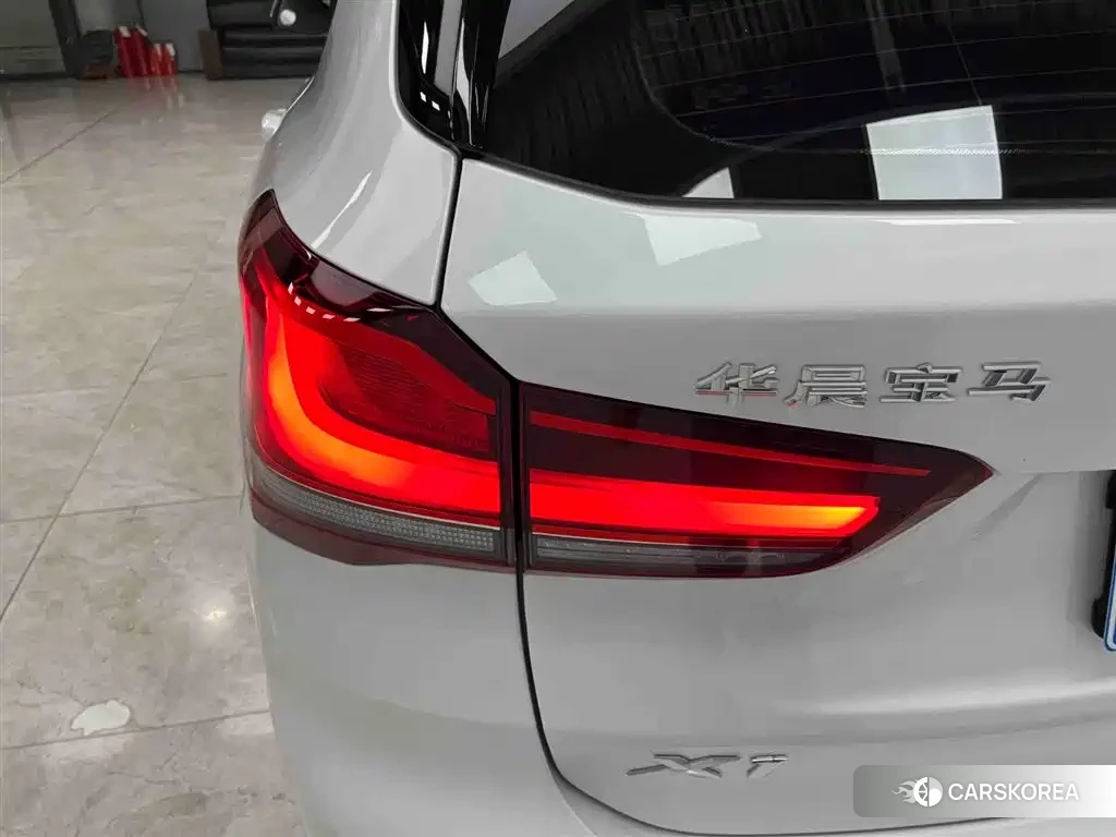 BMW X1 id 4617063 из Китая 18