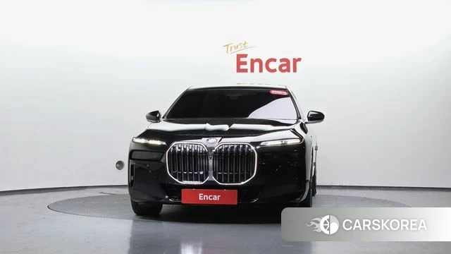 BMW 7 Series (G70) id 4185896 из Кореи 23