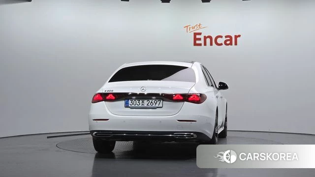 Mercedes-Benz E-Class W214 id 4792030 из Кореи 23