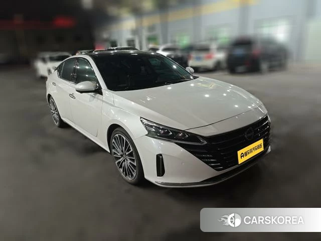 Nissan Teana 2023 Белый из Китая, фото 3