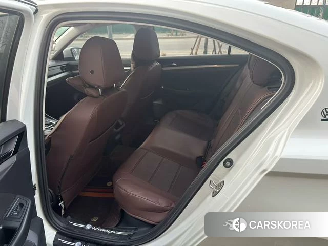 Volkswagen Bora 2022 Белый из Китая, фото 3