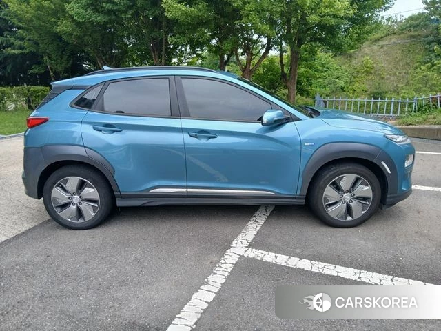 Hyundai Kona Electric 2019 Небесно-голубой из Кореи, фото 6